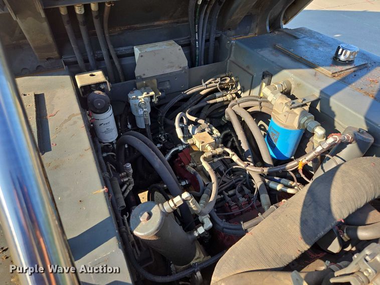 image for item EF1941 2016 Ravo 5 Series 540 street sweeper