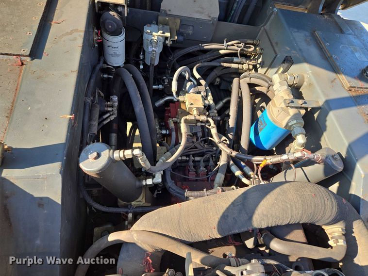 image for item EF1941 2016 Ravo 5 Series 540 street sweeper