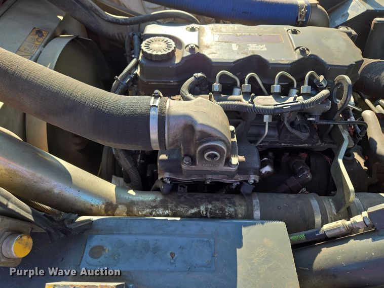 image for item EF1941 2016 Ravo 5 Series 540 street sweeper