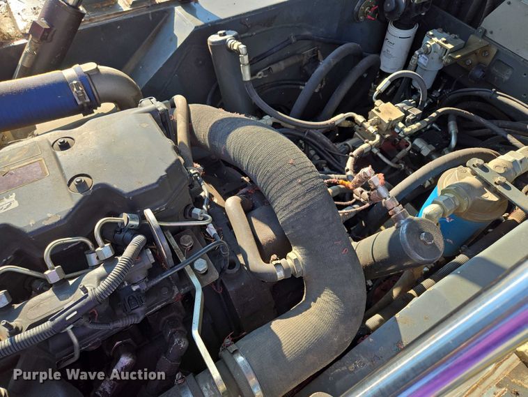 image for item EF1941 2016 Ravo 5 Series 540 street sweeper