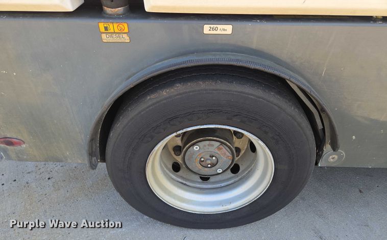 image for item EF1941 2016 Ravo 5 Series 540 street sweeper