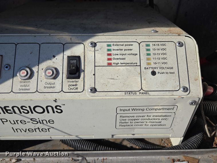 image for item EF1946 2005 International 4400 bucket truck