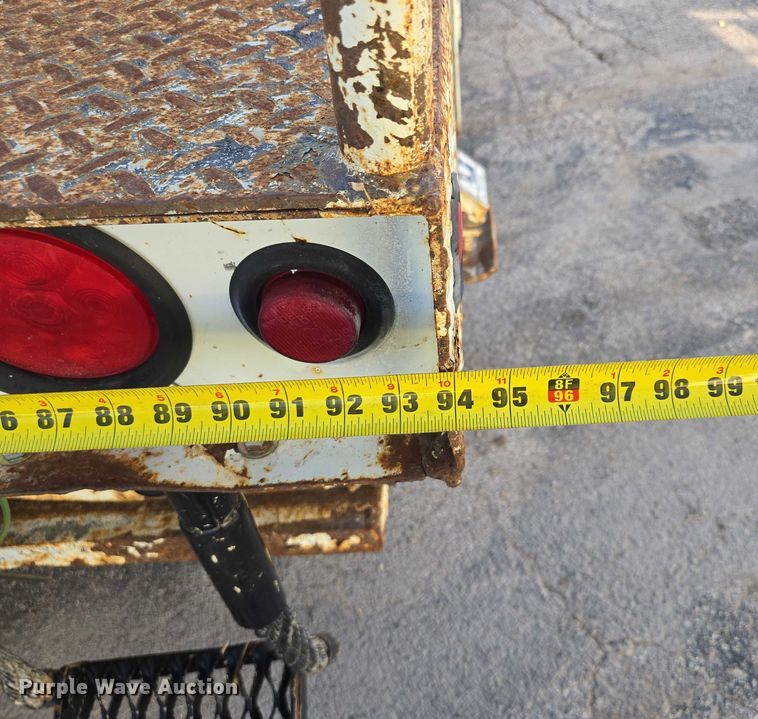 image for item EF1946 2005 International 4400 bucket truck