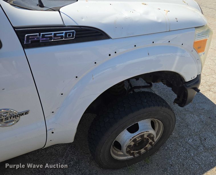 image for item EF1947 2011 Ford F550 Super Duty bucket truck