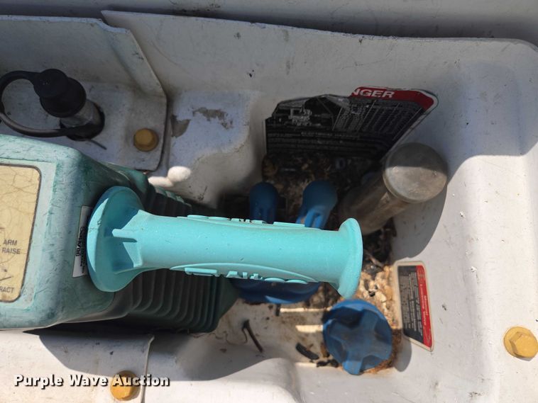 image for item EF1947 2011 Ford F550 Super Duty bucket truck