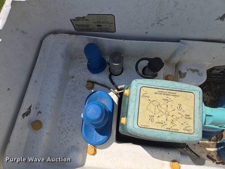 image for item EF1947 2011 Ford F550 Super Duty bucket truck