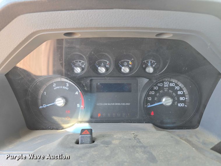 image for item EF1947 2011 Ford F550 Super Duty bucket truck