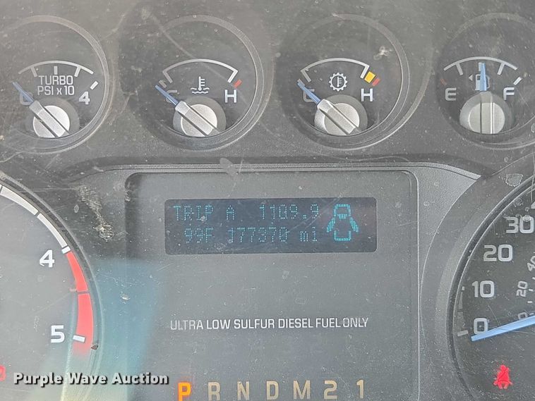 image for item EF1947 2011 Ford F550 Super Duty bucket truck