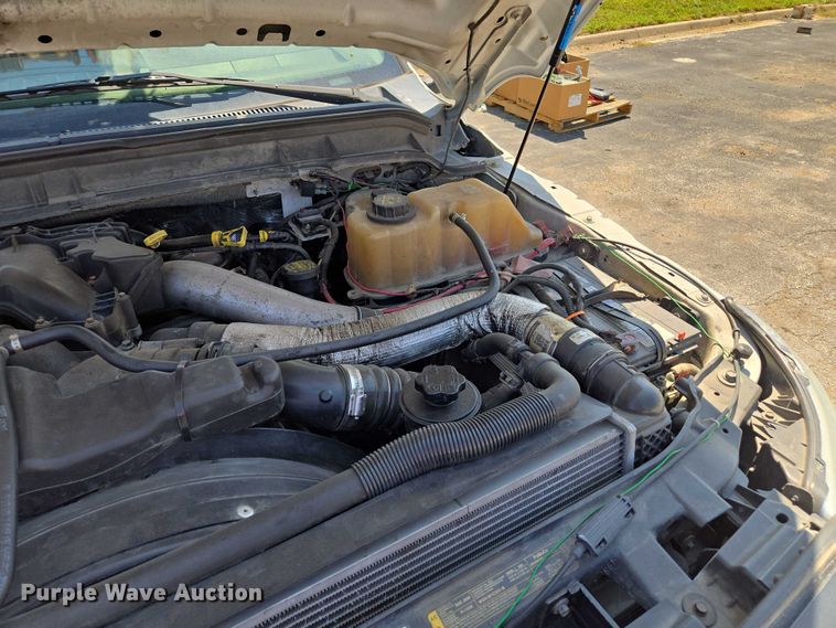 image for item EF1947 2011 Ford F550 Super Duty bucket truck