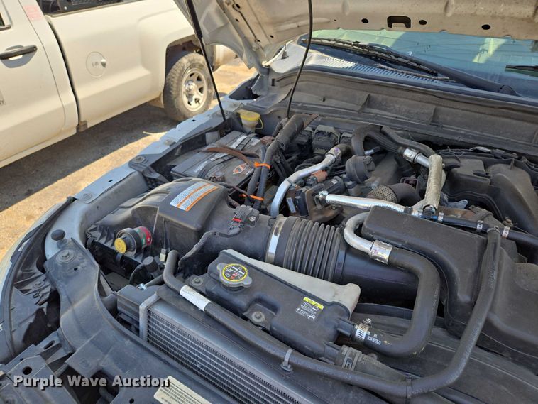 image for item EF1947 2011 Ford F550 Super Duty bucket truck