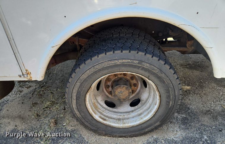 image for item EF1947 2011 Ford F550 Super Duty bucket truck