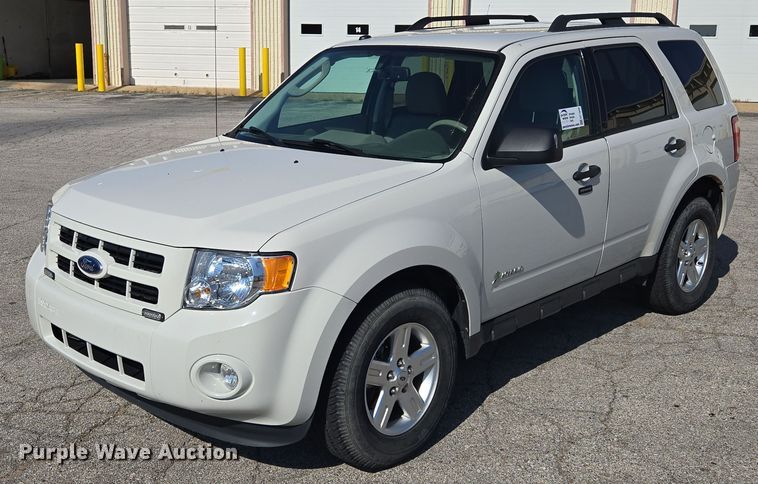 image for item EF1948 2011 Ford Escape Hybrid SUV