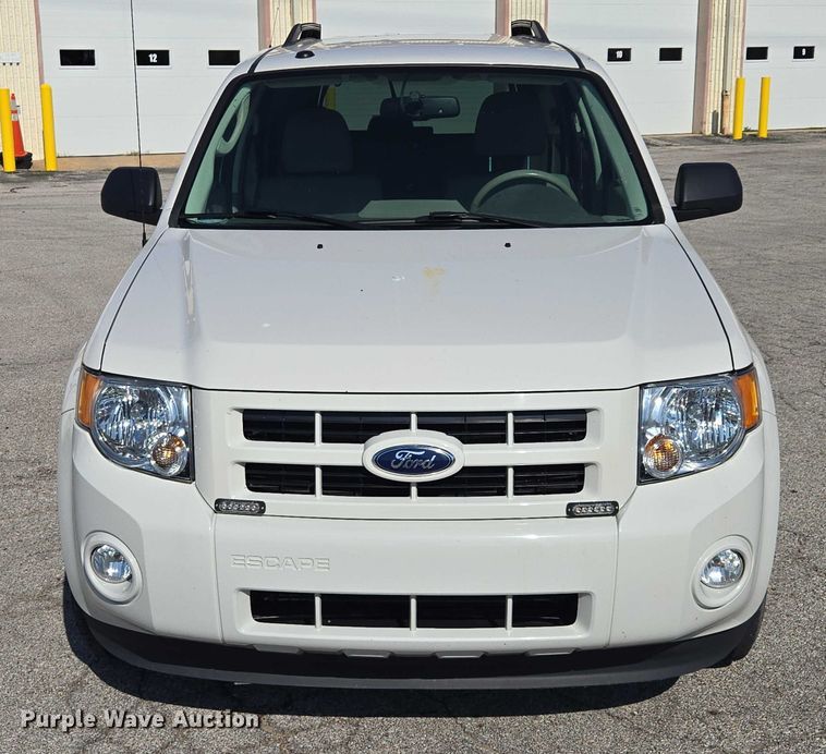 image for item EF1948 2011 Ford Escape Hybrid SUV