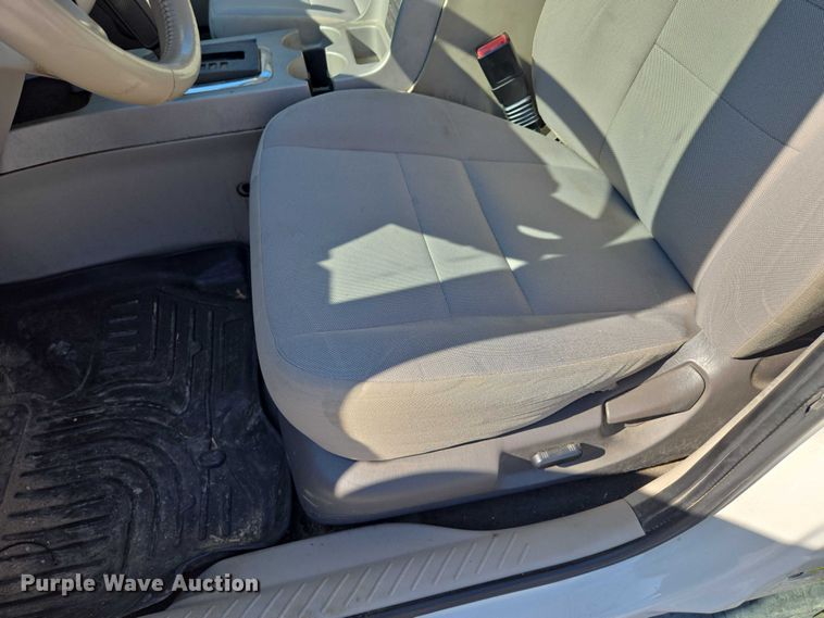 image for item EF1948 2011 Ford Escape Hybrid SUV