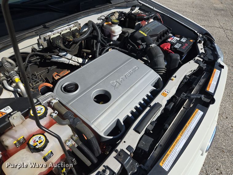 image for item EF1948 2011 Ford Escape Hybrid SUV