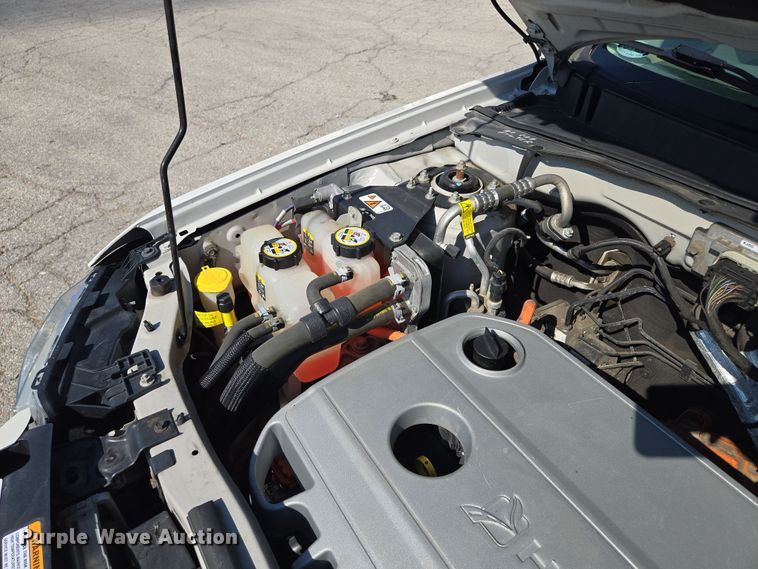 image for item EF1948 2011 Ford Escape Hybrid SUV