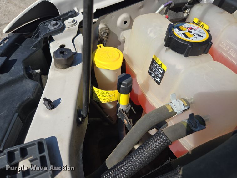 image for item EF1948 2011 Ford Escape Hybrid SUV