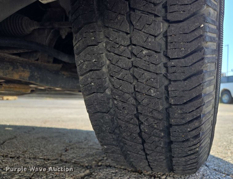 image for item EF1948 2011 Ford Escape Hybrid SUV