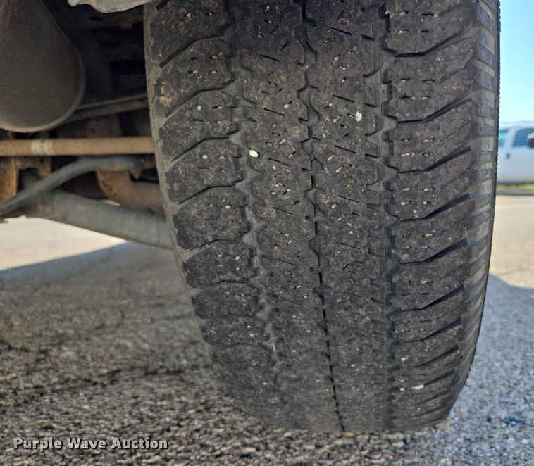 image for item EF1948 2011 Ford Escape Hybrid SUV