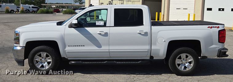 image for item EF1950 2018 Chevrolet Silverado 1500 Crew Cab pickup truck