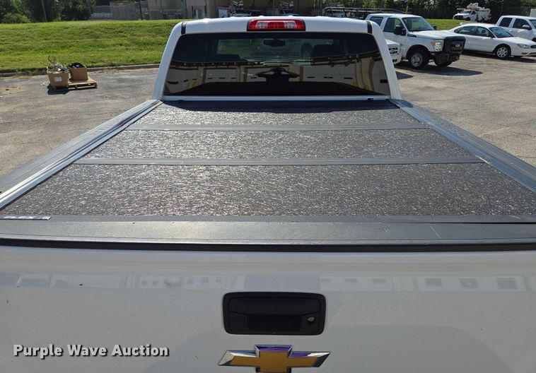 image for item EF1950 2018 Chevrolet Silverado 1500 Crew Cab pickup truck