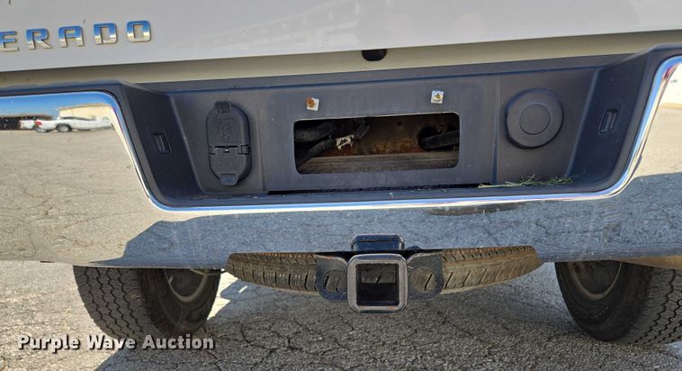 image for item EF1950 2018 Chevrolet Silverado 1500 Crew Cab pickup truck