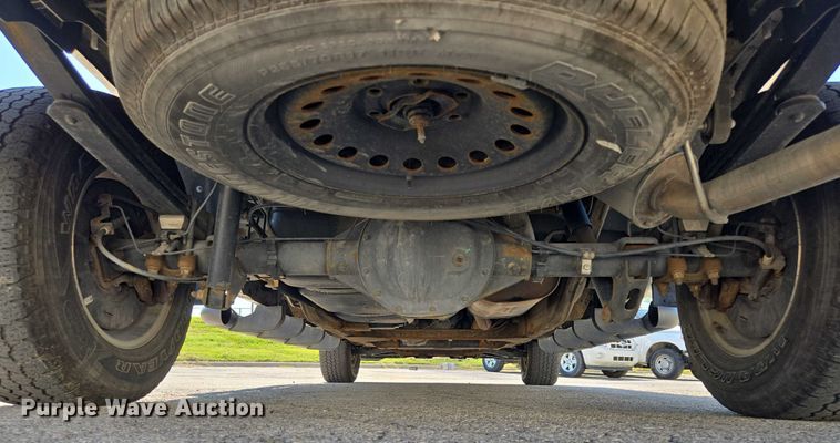 image for item EF1950 2018 Chevrolet Silverado 1500 Crew Cab pickup truck