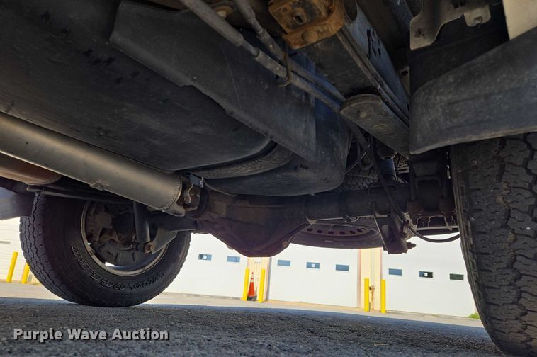 image for item EF1950 2018 Chevrolet Silverado 1500 Crew Cab pickup truck