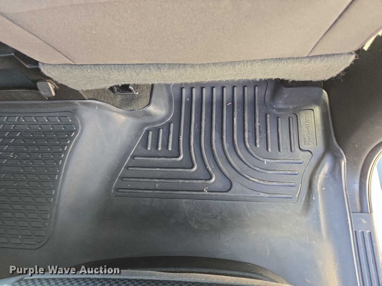 image for item EF1950 2018 Chevrolet Silverado 1500 Crew Cab pickup truck