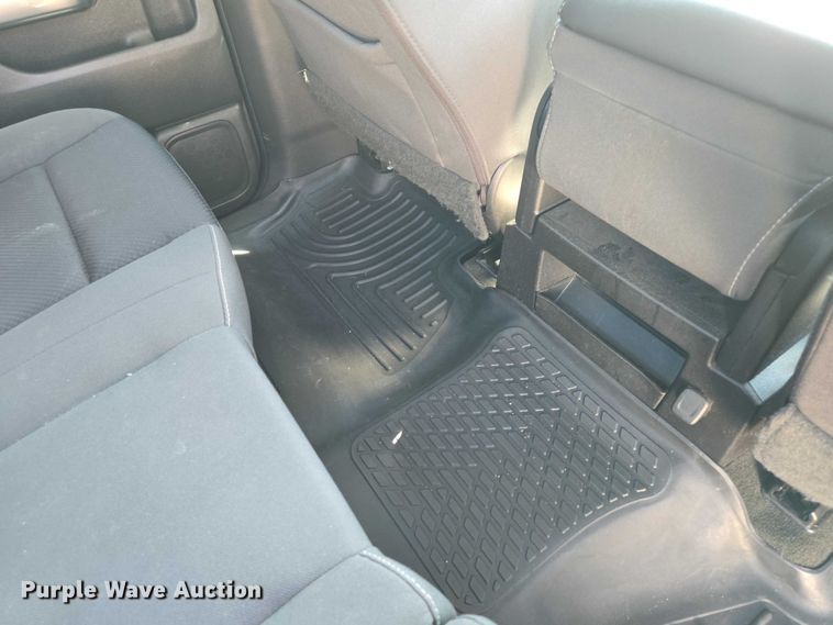 image for item EF1950 2018 Chevrolet Silverado 1500 Crew Cab pickup truck