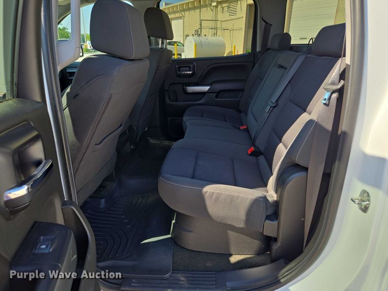 image for item EF1950 2018 Chevrolet Silverado 1500 Crew Cab pickup truck