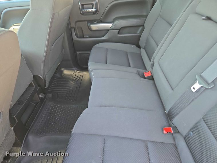 image for item EF1950 2018 Chevrolet Silverado 1500 Crew Cab pickup truck