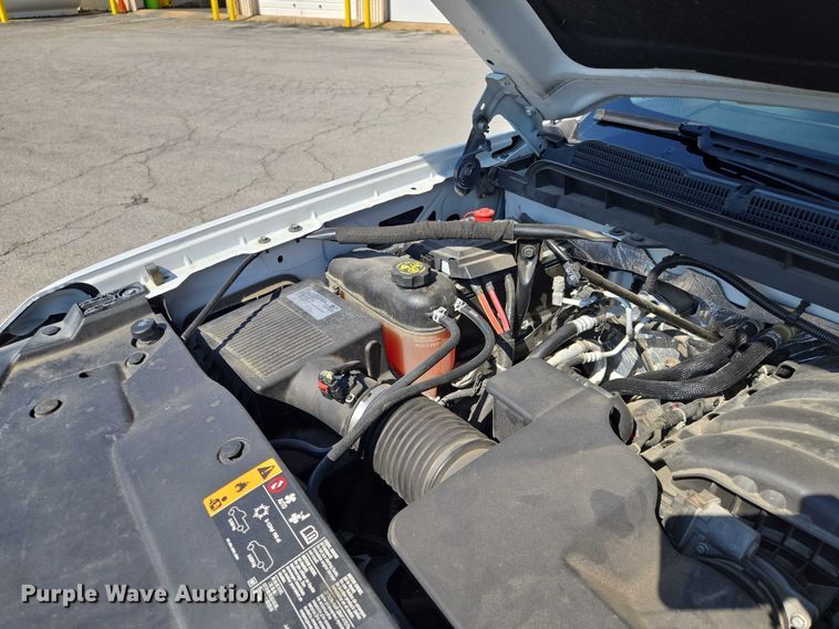 image for item EF1950 2018 Chevrolet Silverado 1500 Crew Cab pickup truck