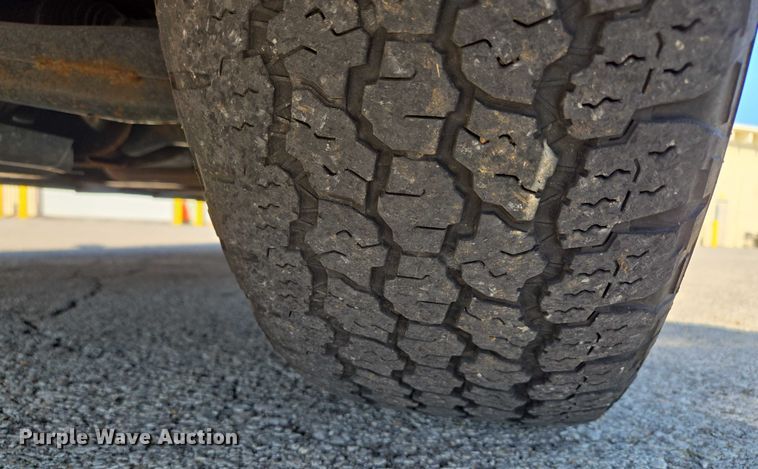 image for item EF1950 2018 Chevrolet Silverado 1500 Crew Cab pickup truck