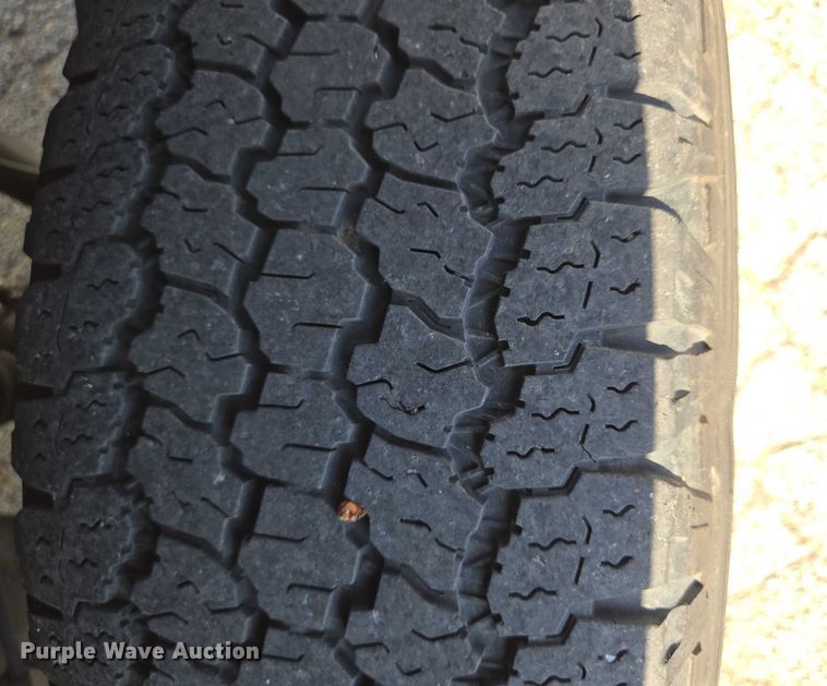 image for item EF1950 2018 Chevrolet Silverado 1500 Crew Cab pickup truck