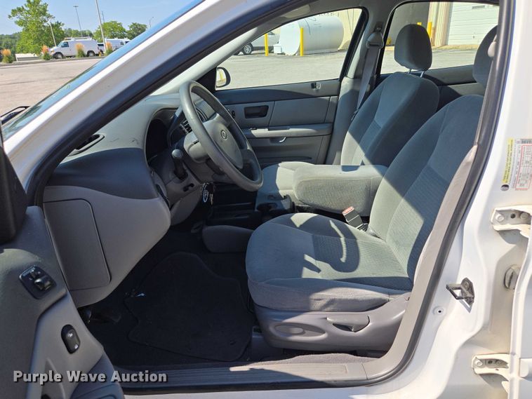 image for item EF1951 2005 Ford Taurus 