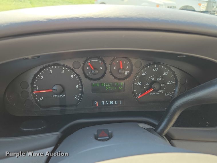 image for item EF1951 2005 Ford Taurus 