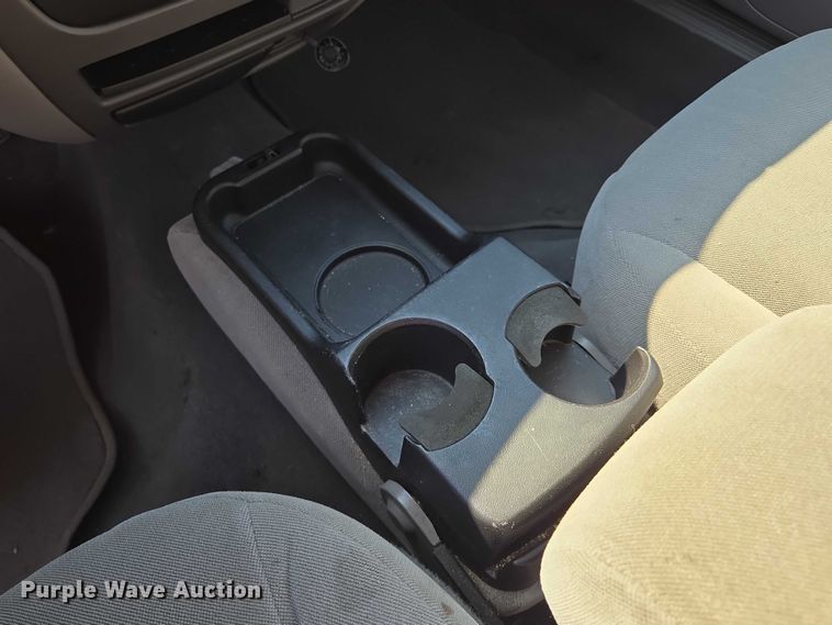 image for item EF1951 2005 Ford Taurus 