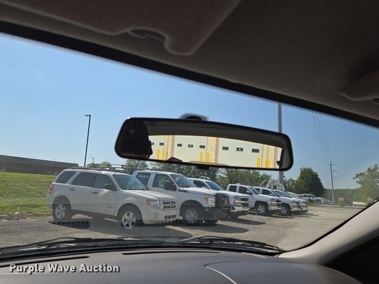 image for item EF1951 2005 Ford Taurus 