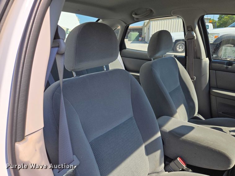 image for item EF1951 2005 Ford Taurus 