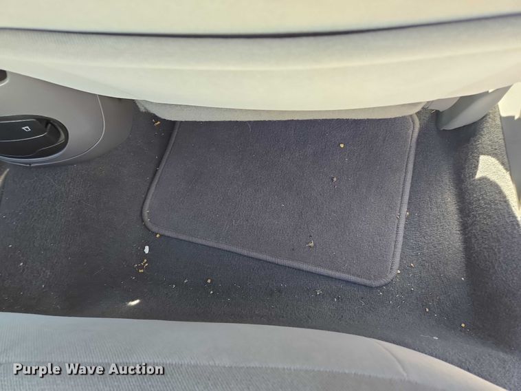 image for item EF1951 2005 Ford Taurus 