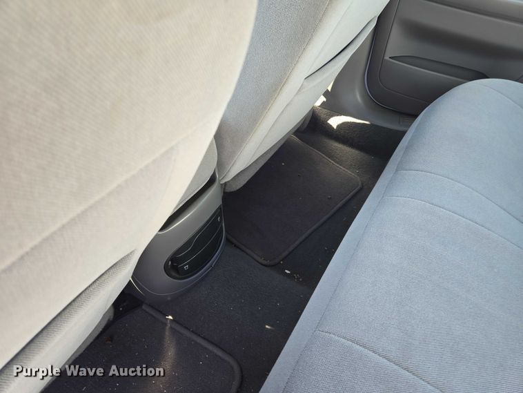 image for item EF1951 2005 Ford Taurus 