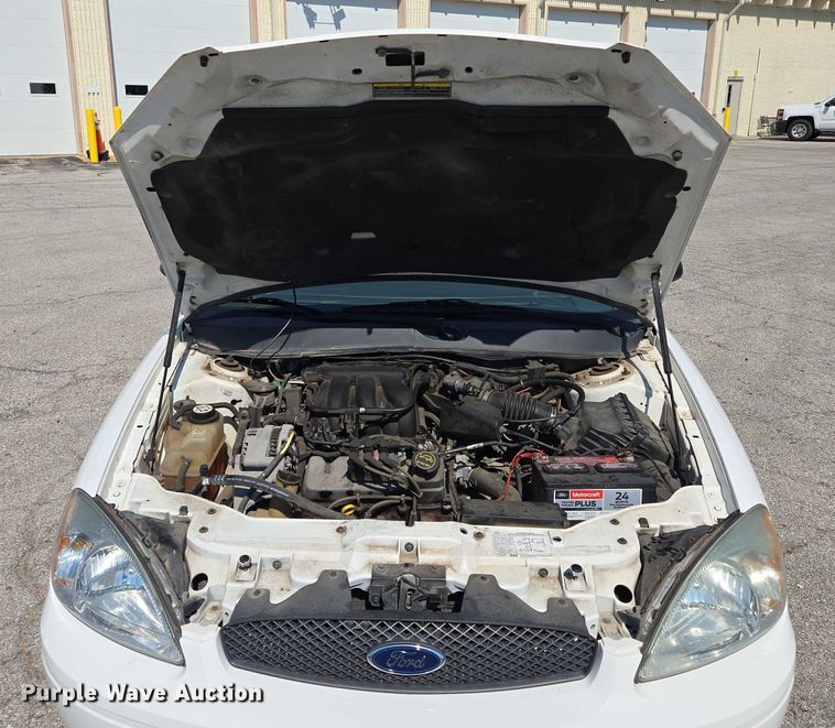 image for item EF1951 2005 Ford Taurus 