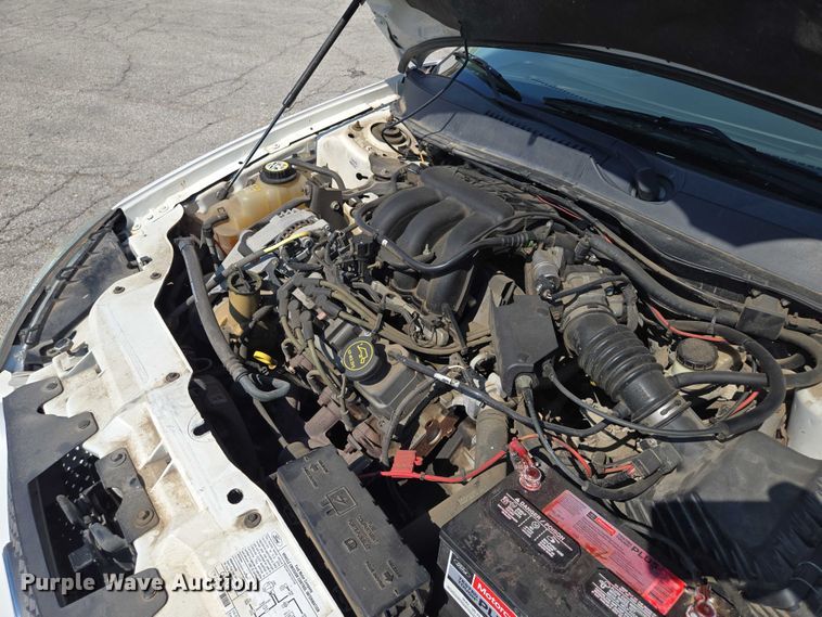 image for item EF1951 2005 Ford Taurus 