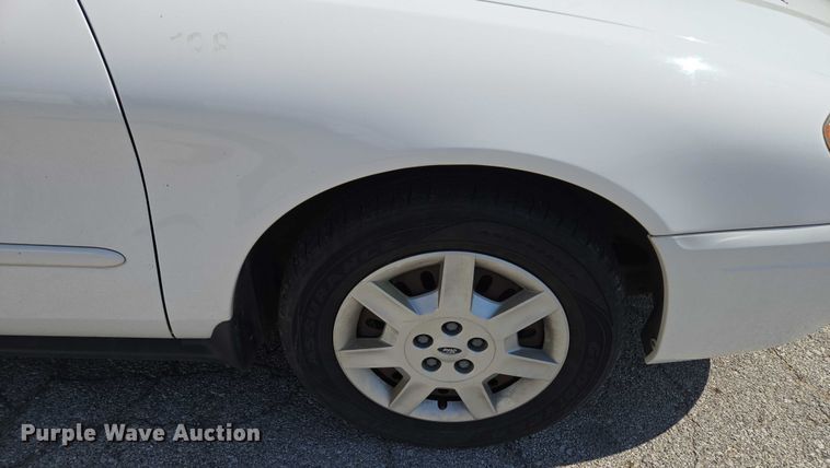 image for item EF1951 2005 Ford Taurus 