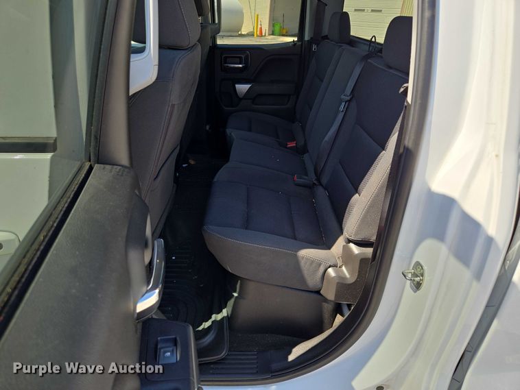 image for item EF1952 2018 Chevrolet Silverado 1500 Double Cab pickup truck