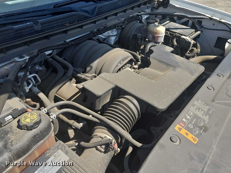 image for item EF1952 2018 Chevrolet Silverado 1500 Double Cab pickup truck