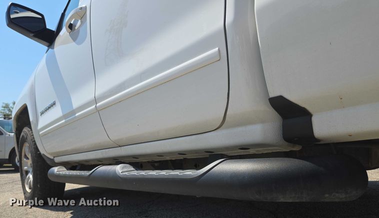 image for item EF1953 2016 Chevrolet Silverado 1500 Double Cab pickup truck