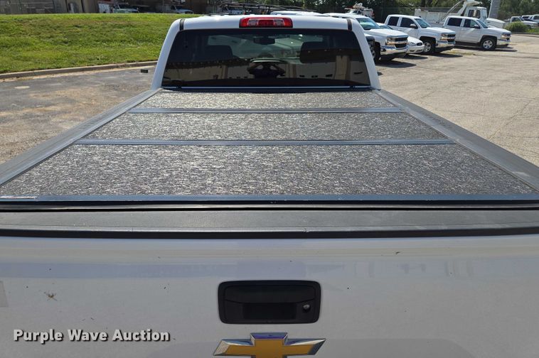 image for item EF1953 2016 Chevrolet Silverado 1500 Double Cab pickup truck