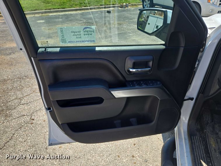 image for item EF1953 2016 Chevrolet Silverado 1500 Double Cab pickup truck